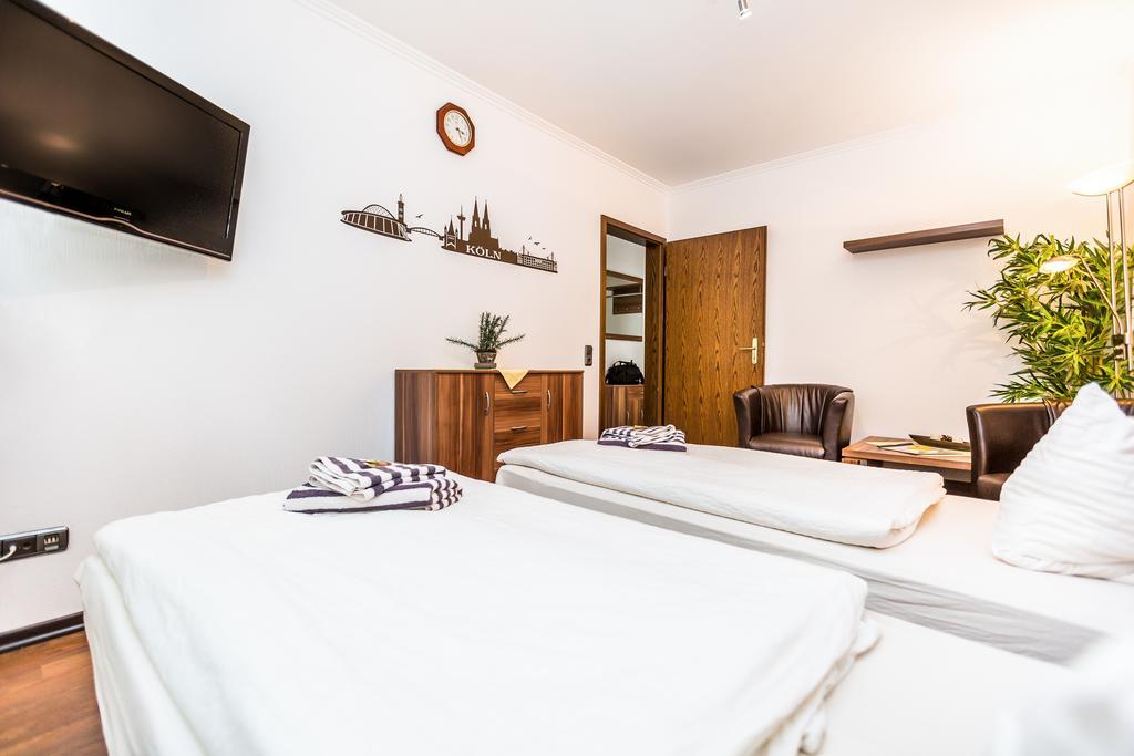 הירט Hotel Schuetze Superior חדר תמונה