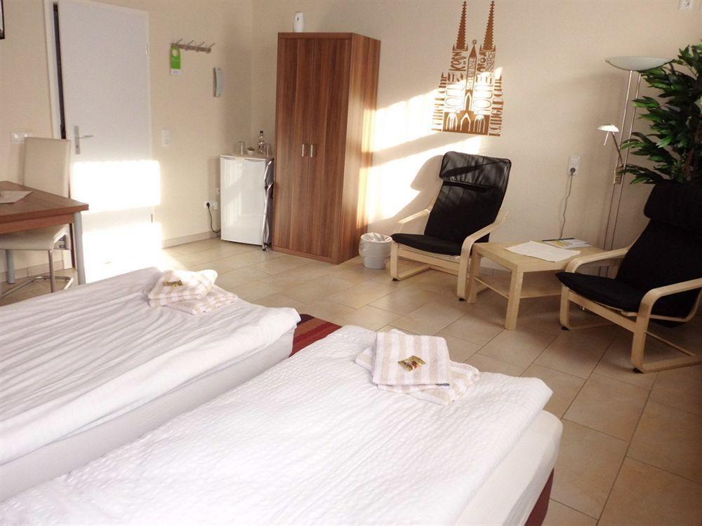הירט Hotel Schuetze Superior מראה חיצוני תמונה
