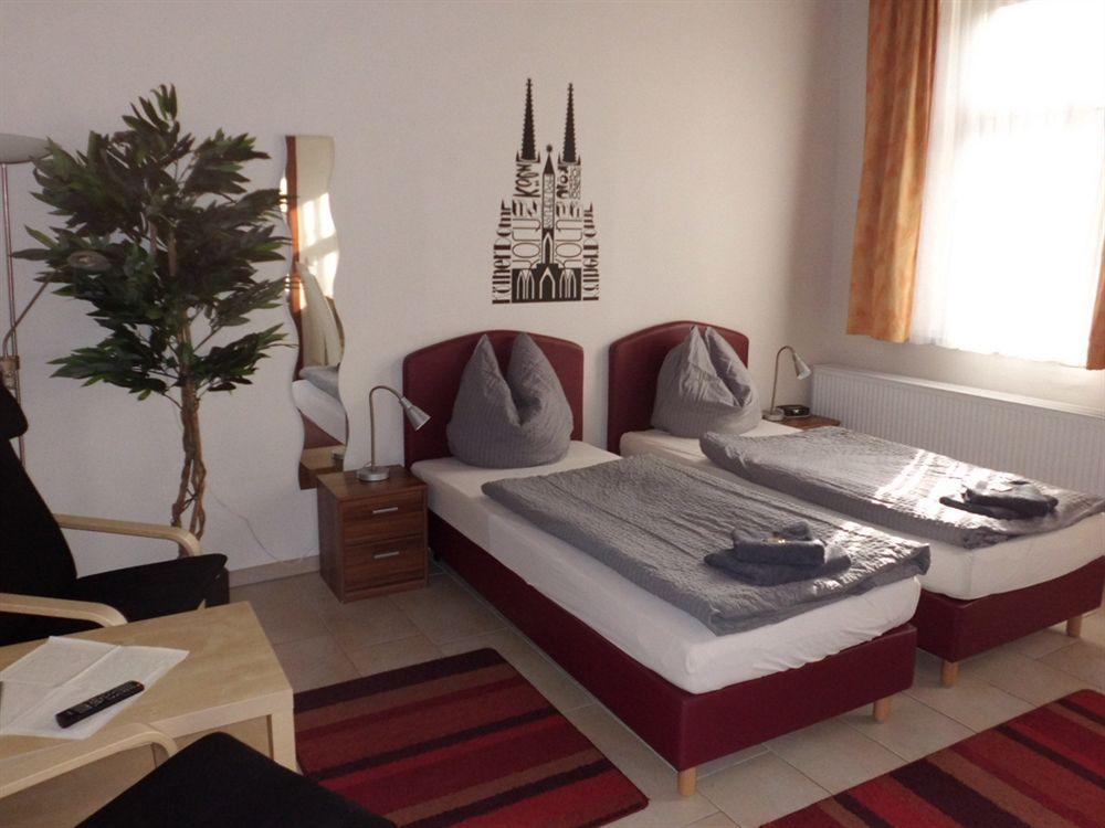 הירט Hotel Schuetze Superior מראה חיצוני תמונה