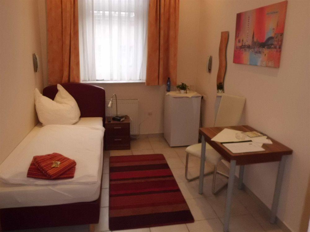 הירט Hotel Schuetze Superior מראה חיצוני תמונה