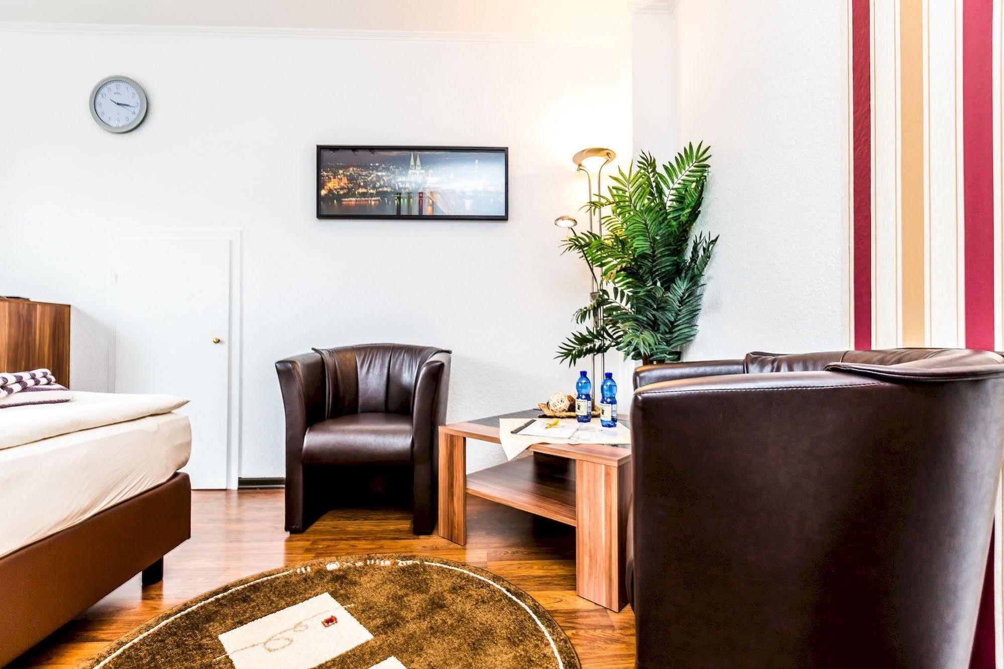 הירט Hotel Schuetze Superior מראה חיצוני תמונה