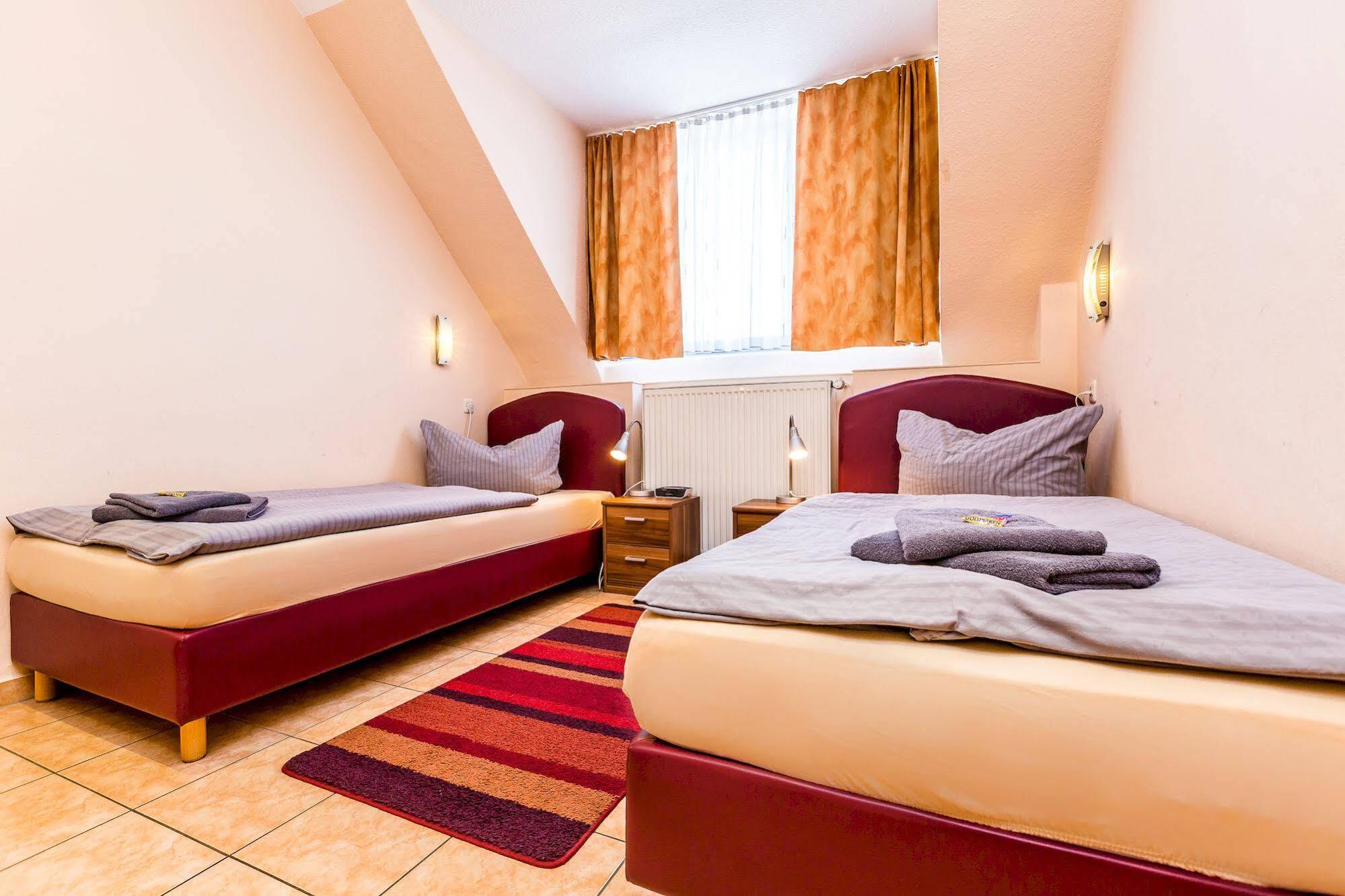 הירט Hotel Schuetze Superior מראה חיצוני תמונה
