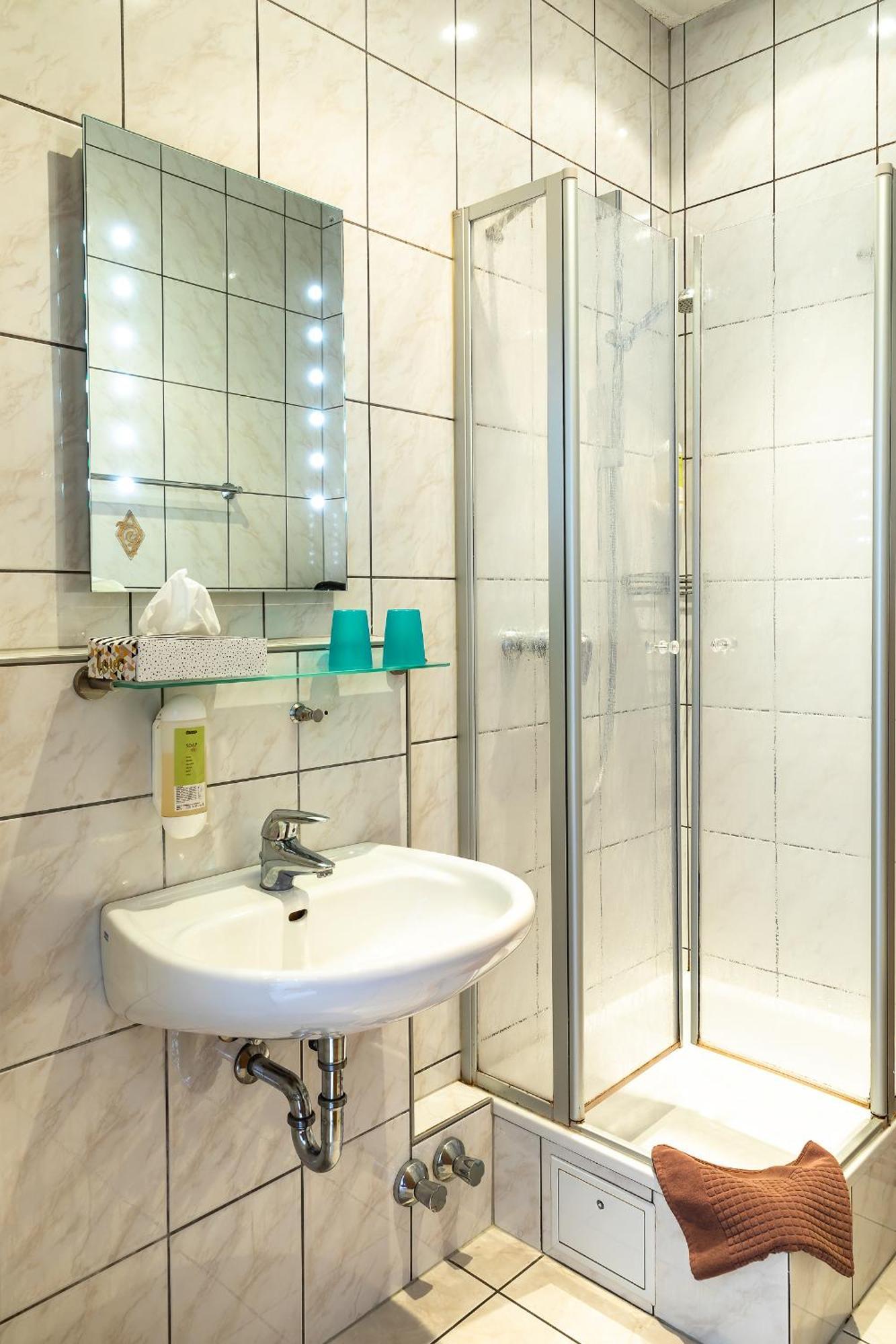 הירט Hotel Schuetze Superior מראה חיצוני תמונה