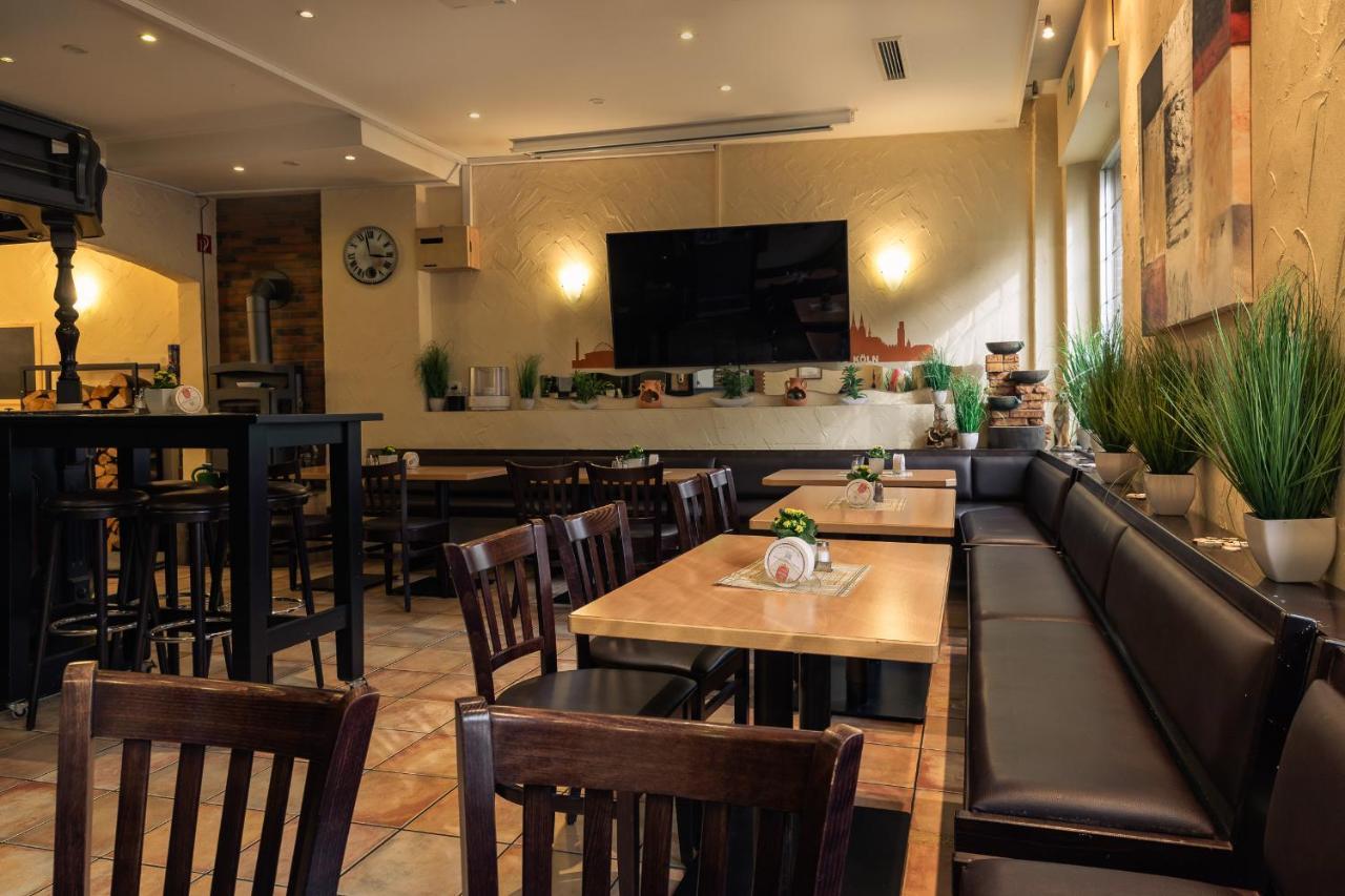 הירט Hotel Schuetze Superior מראה חיצוני תמונה